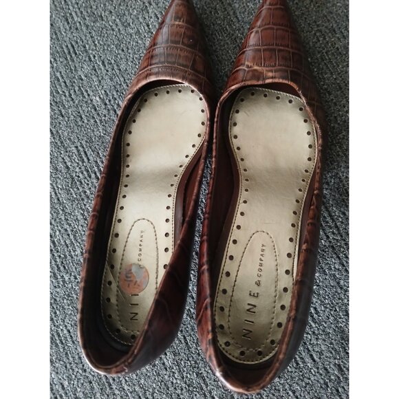 Nine & Co Women's Size 7.5 Chocolate Brown Leather Croc Embossed Kitten Heels - Picture 5 of 6